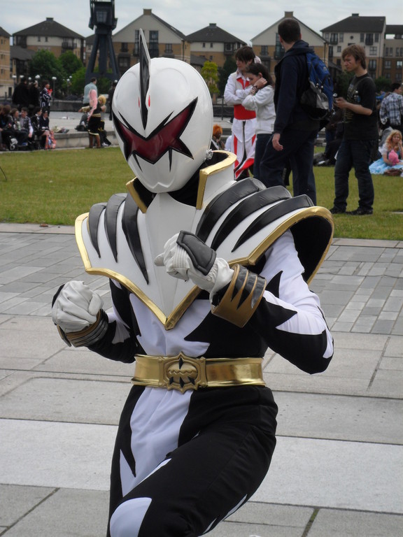 white ranger wallpaper,suit actor,costume,cosplay,fictional character,games