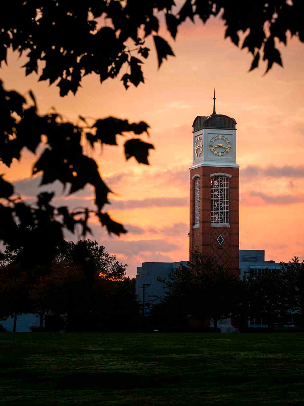 tablet wallpaper,sky,landmark,tower,clock tower,city