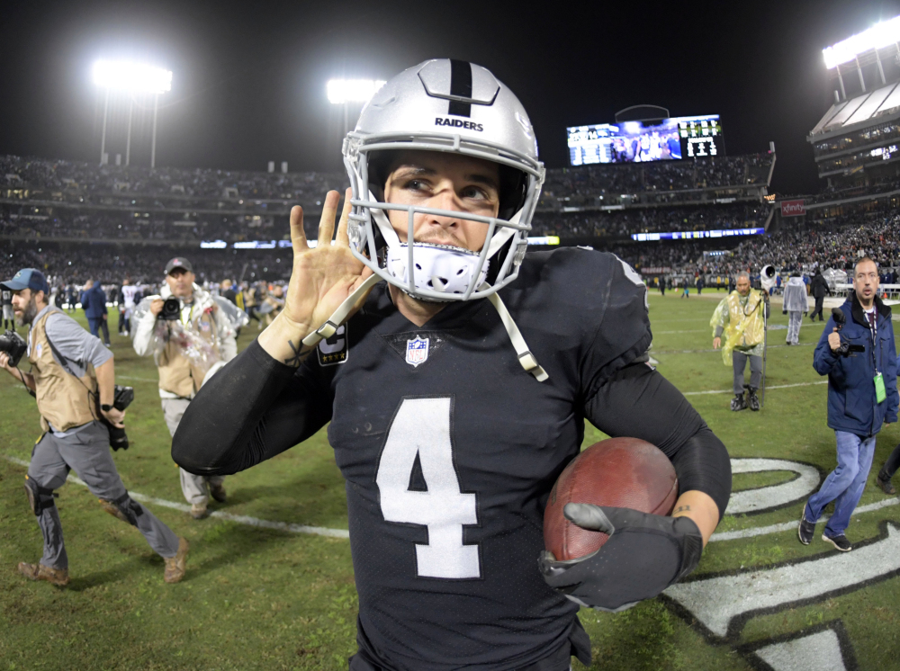 fond d'écran derek carr,équipement de sport,football de gril,des sports,casque,casque de football américain