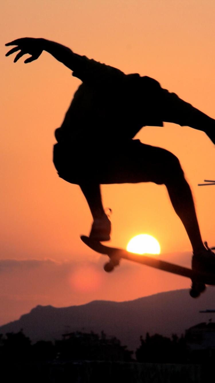 mädchen skateboards tapete,springen,silhouette,himmel,glücklich,betrügen