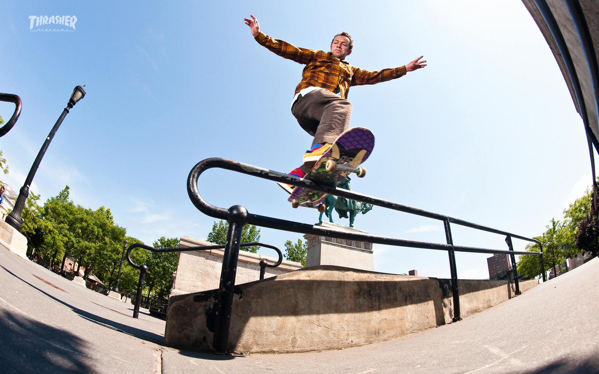 fondo de pantalla de la revista thrasher,patinar,patineta,kickflip,deporte extremo,freebord