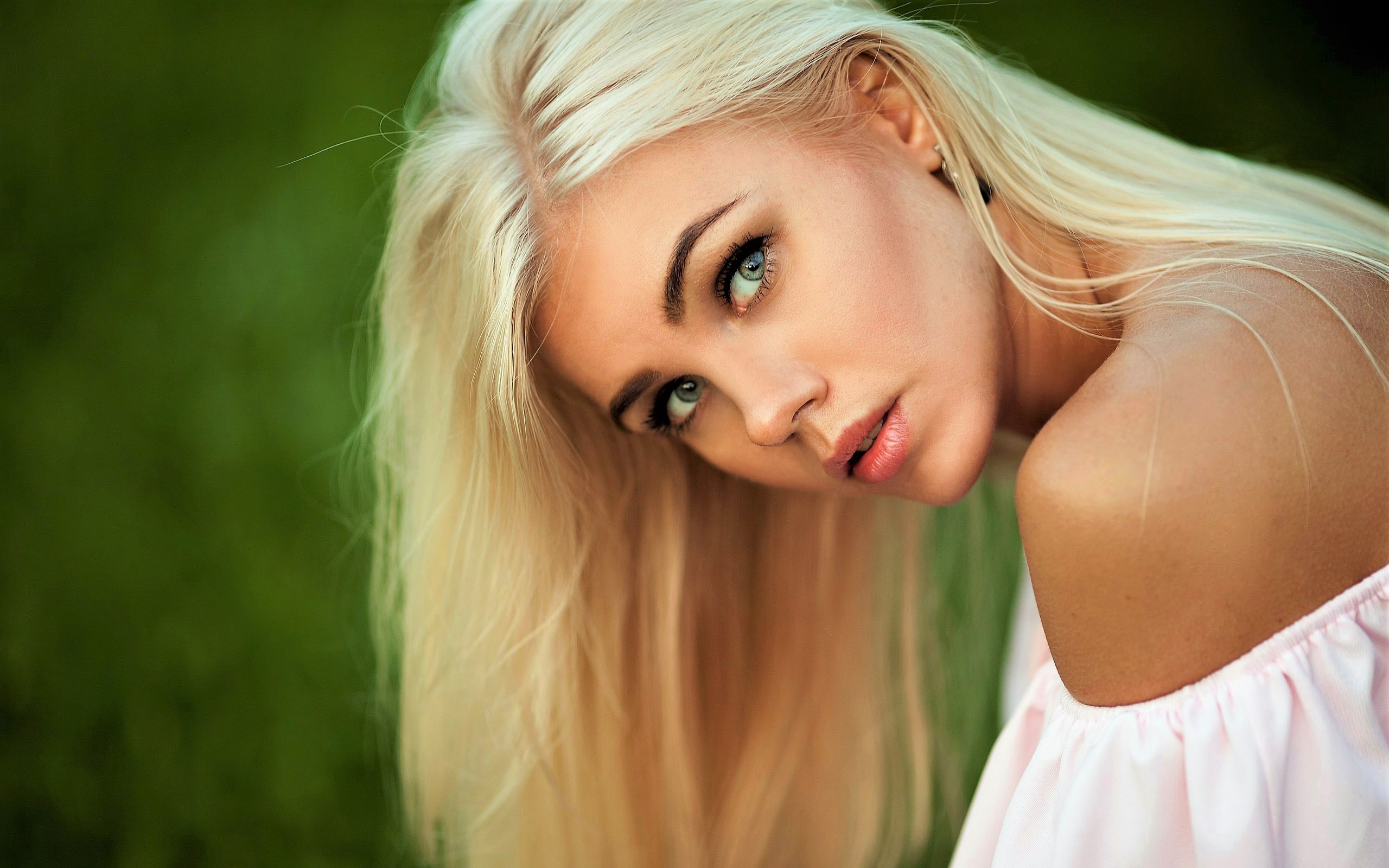 blonde girl wallpaper,hair,blond,face,skin,beauty
