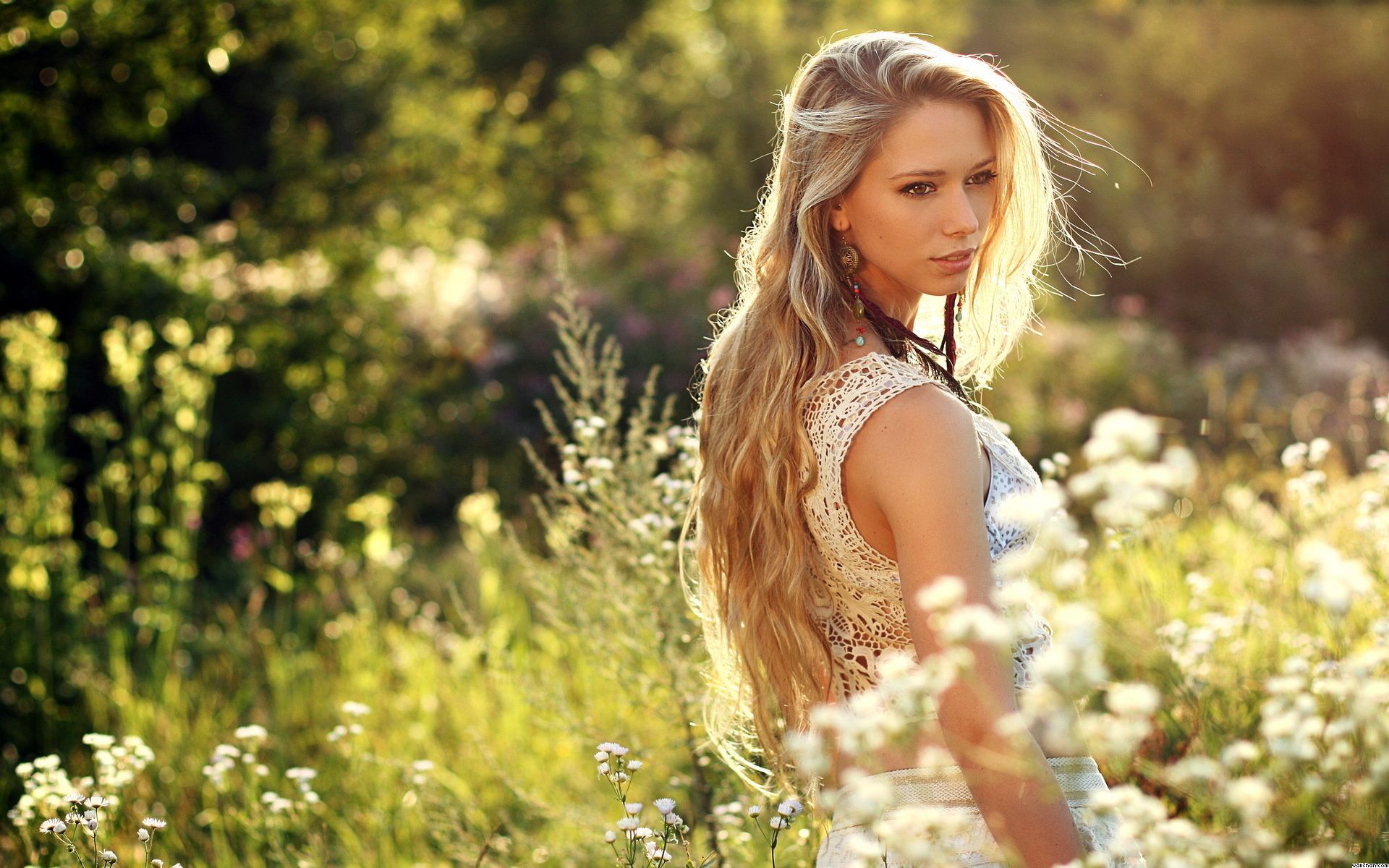 blonde girl wallpaper,people in nature,hair,nature,photograph,beauty
