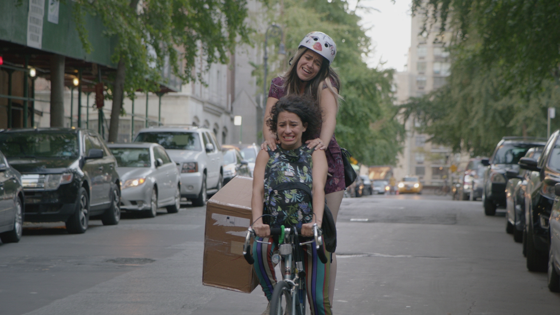 broad city wallpaper,mode of transport,vehicle,bicycle,lane,street fashion