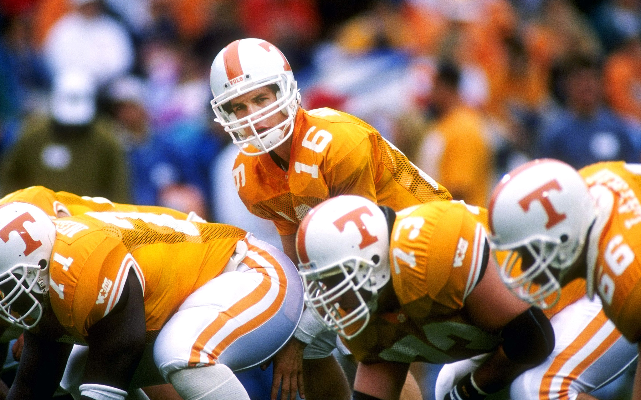 fond d'écran de football du tennessee,joueur,équipement de sport,casque,casque de football américain,équipement de football