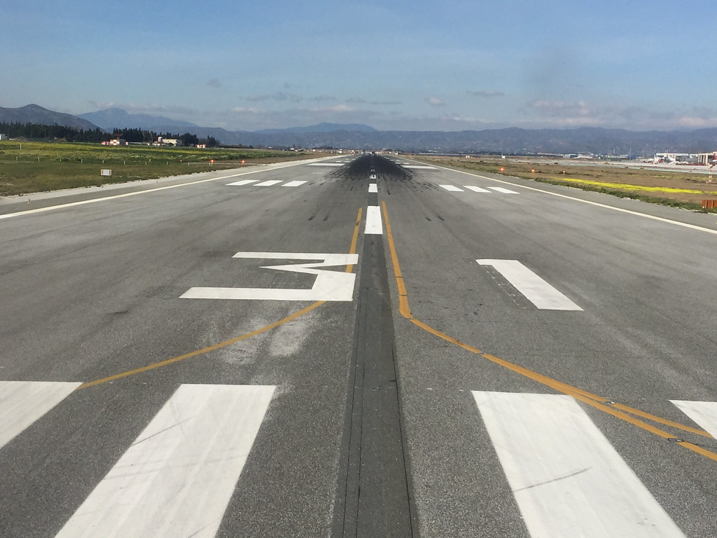 runway wallpaper,road,highway,runway,lane,asphalt