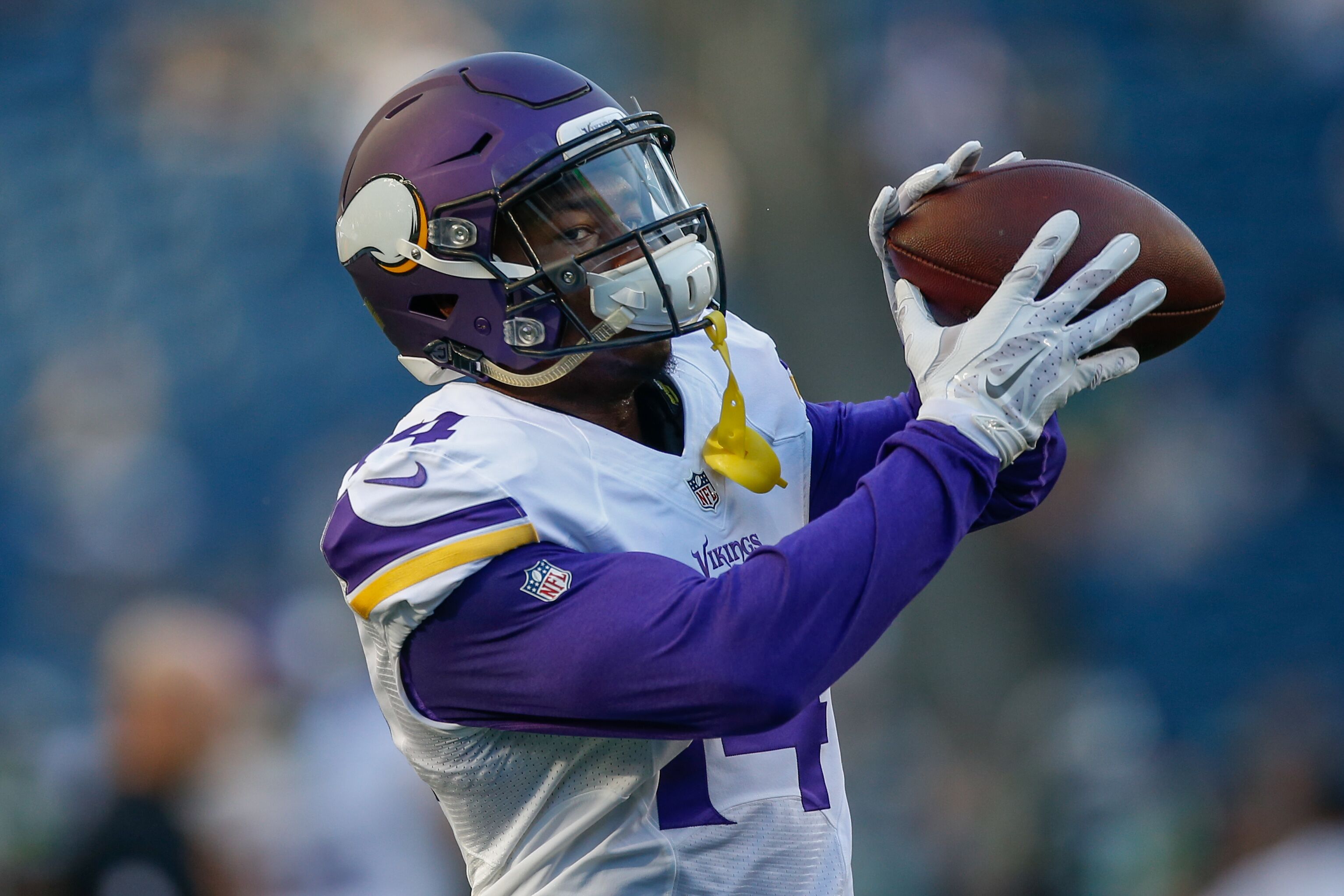 stefon diggs wallpaper,helmet,sports gear,gridiron football,football gear,american football