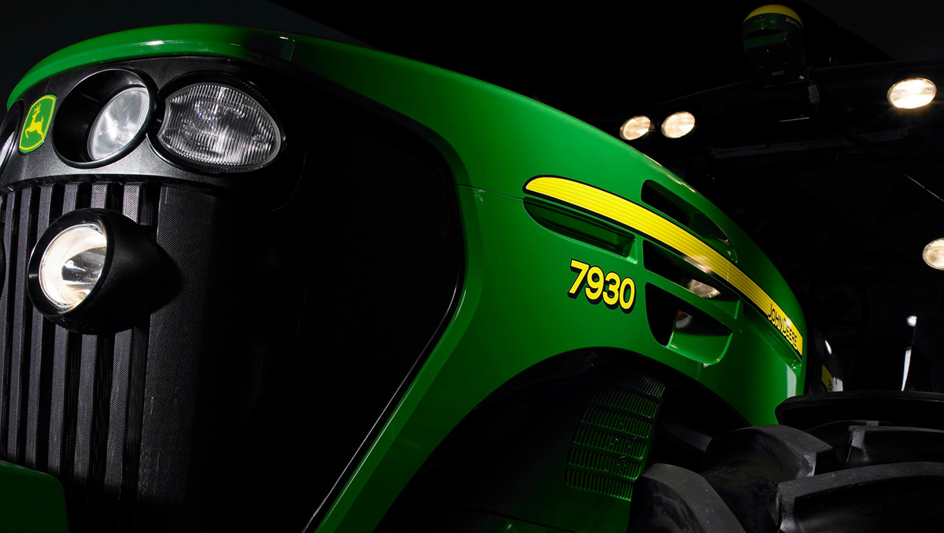 john deere iphone wallpaper,green,vehicle,car,automotive design,headlamp