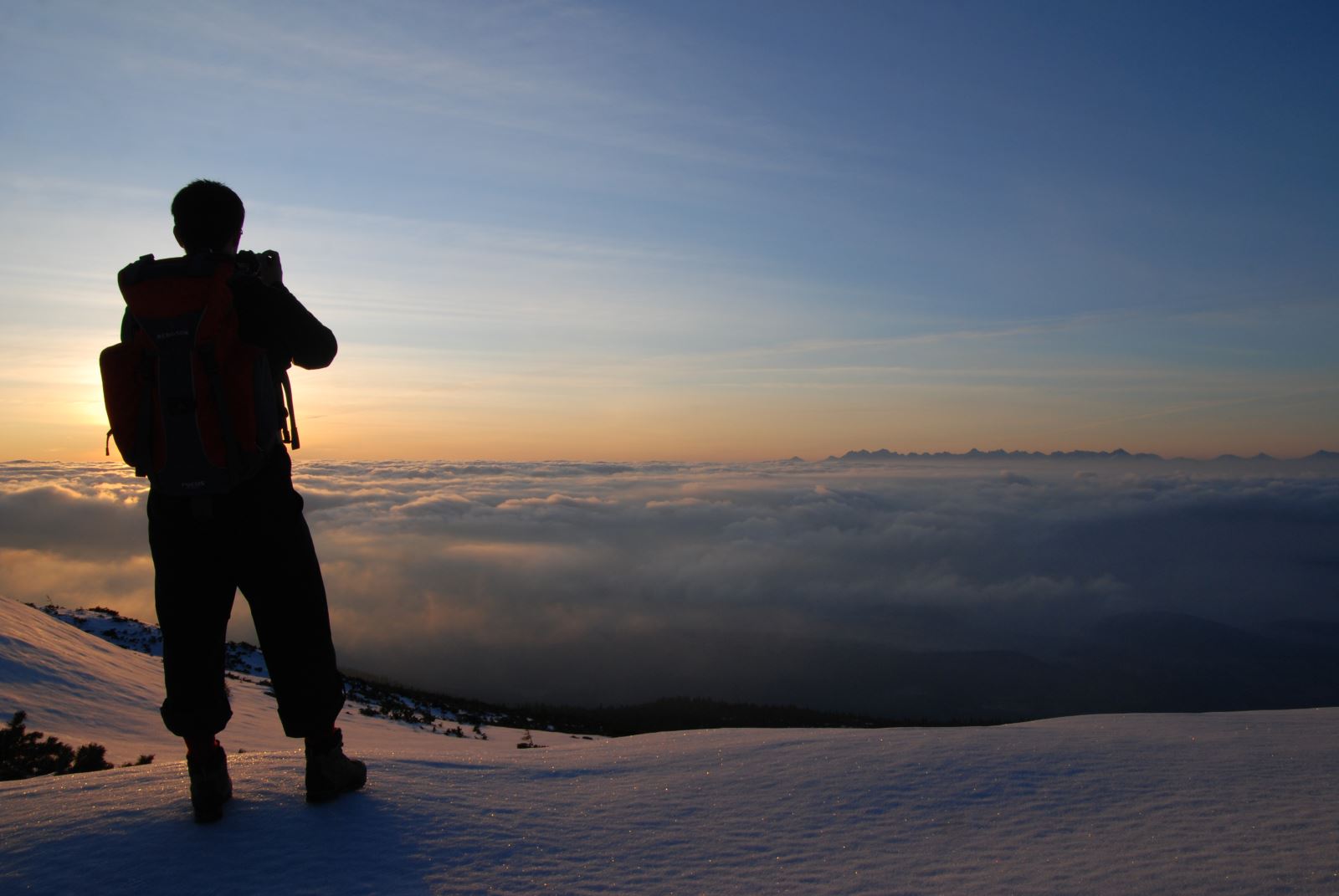 traveller wallpaper,sky,winter,snow,cloud,horizon