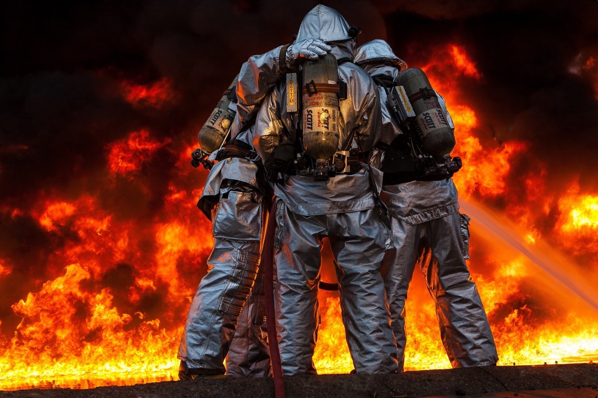 fondo de pantalla de bombero,bombero,fuego,explosión,evento