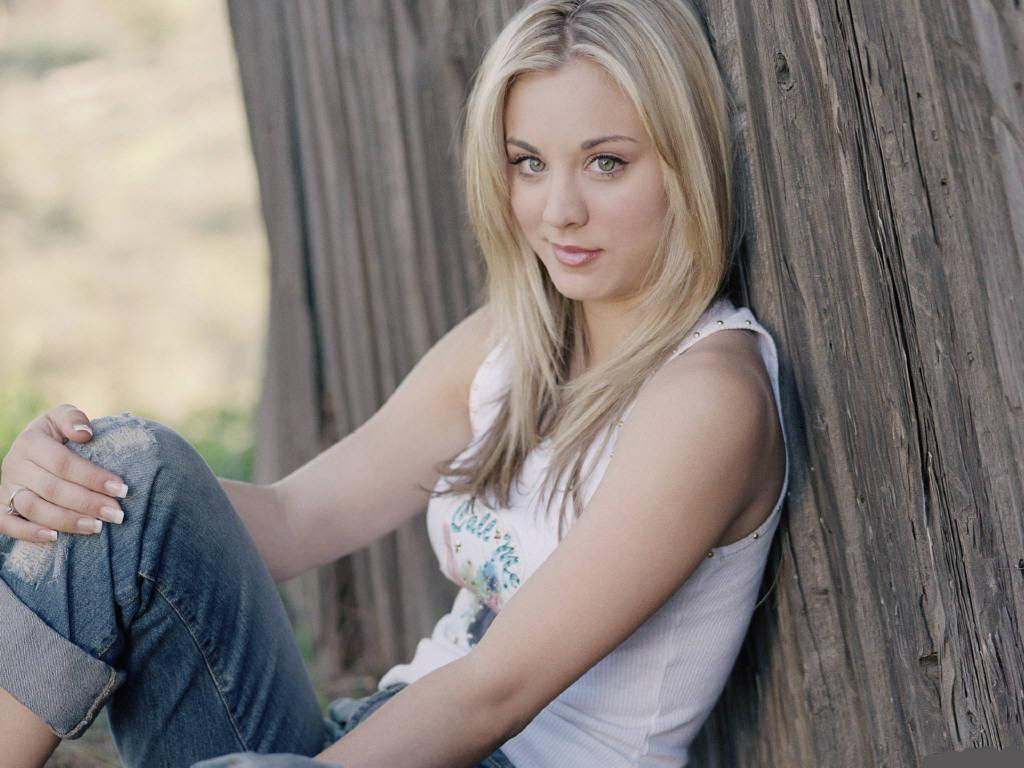 kaley cuoco wallpaper,hair,photograph,blond,beauty,hairstyle