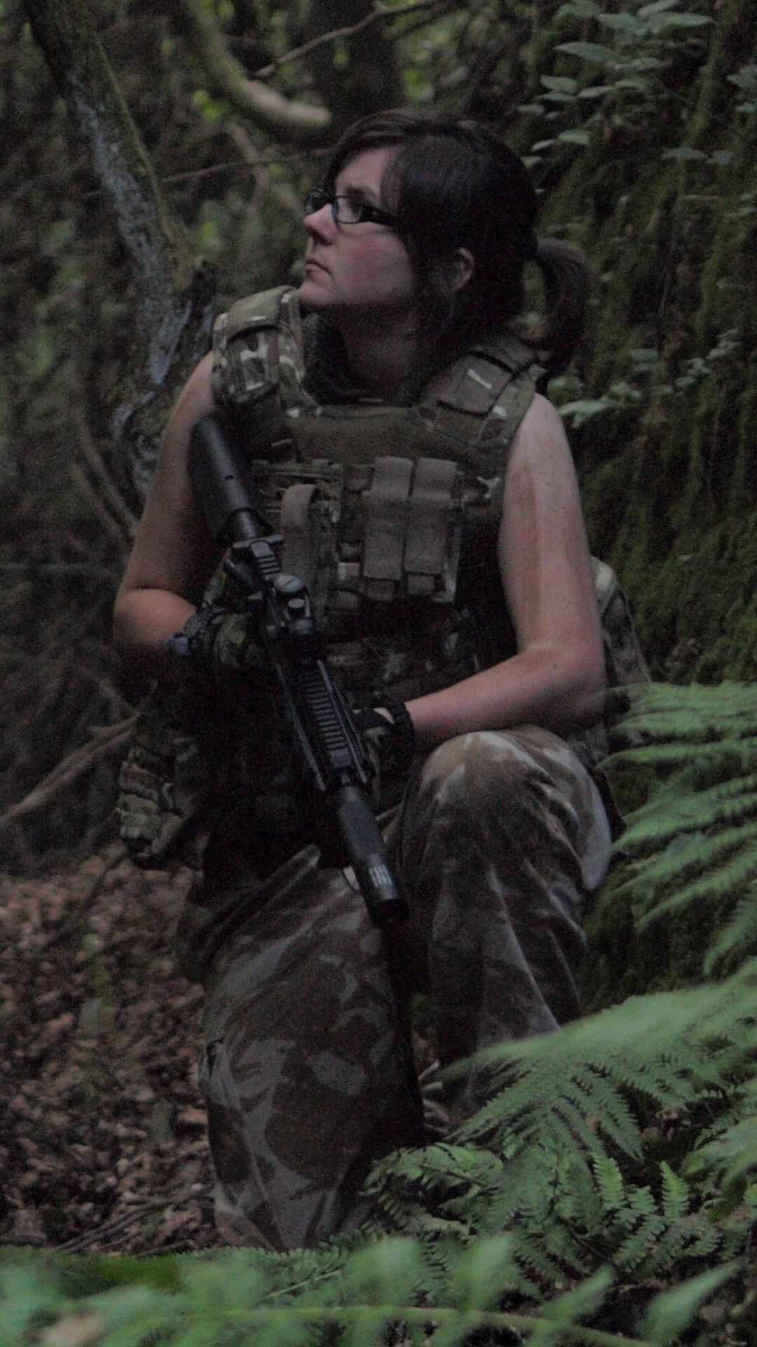 mädchen und waffen tapete,soldat,urwald,tarnen,militärische tarnung,airsoft