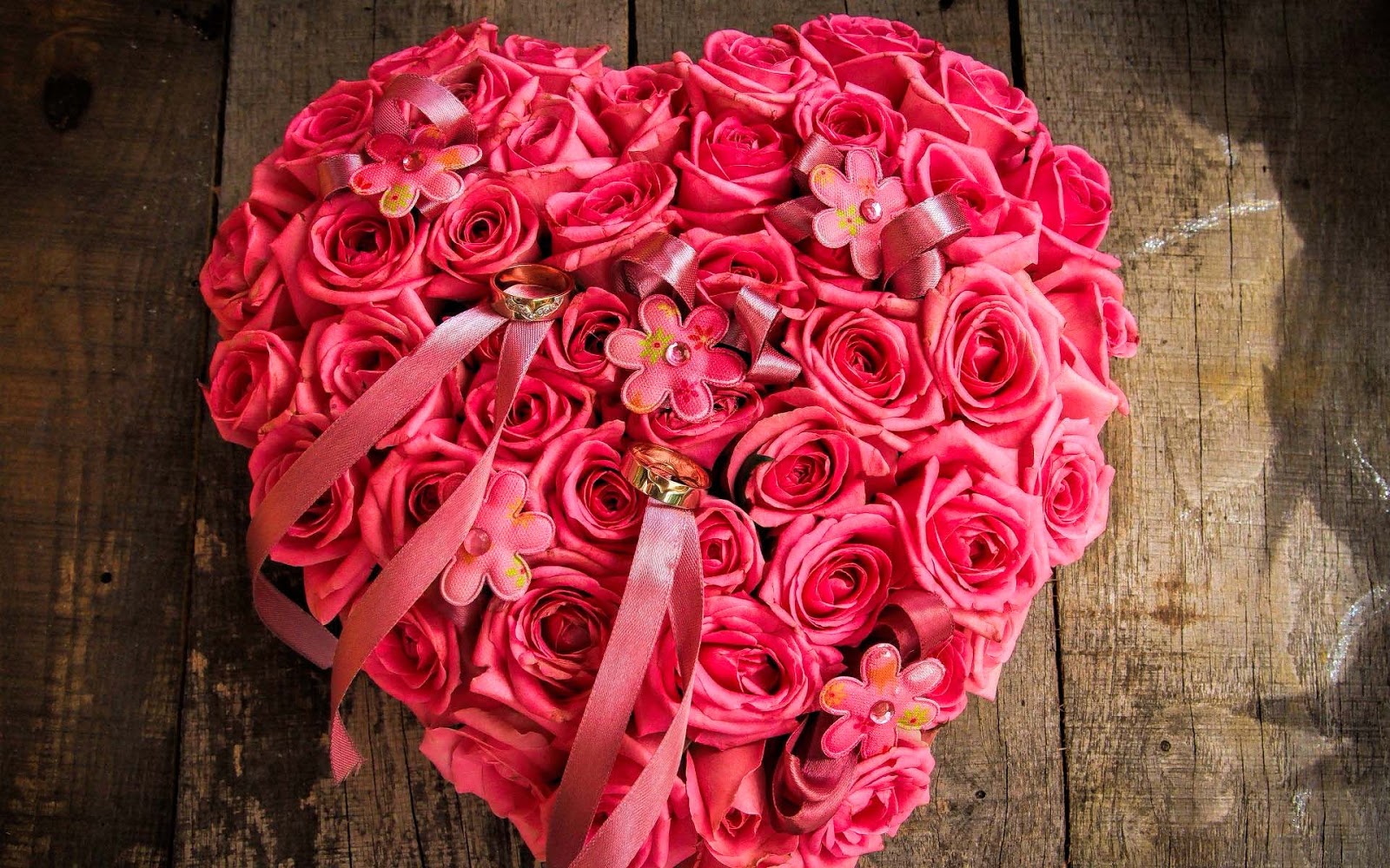 素敵なバラの壁紙,花束,ローズ,花,心臓,ピンク