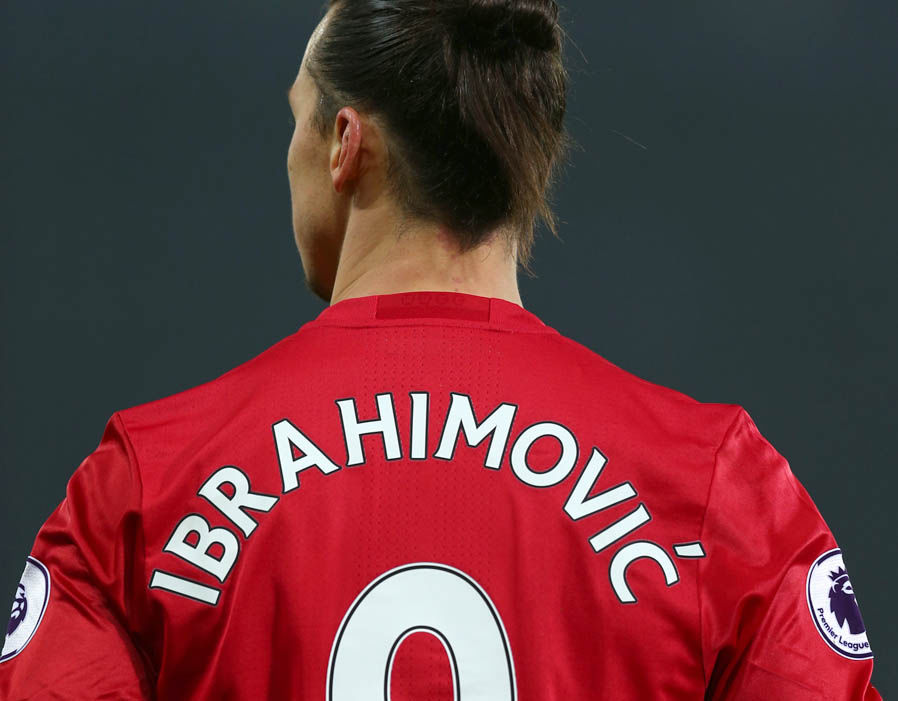 ibrahimovic wallpaper man utd,jersey,sportswear,player,t shirt,red