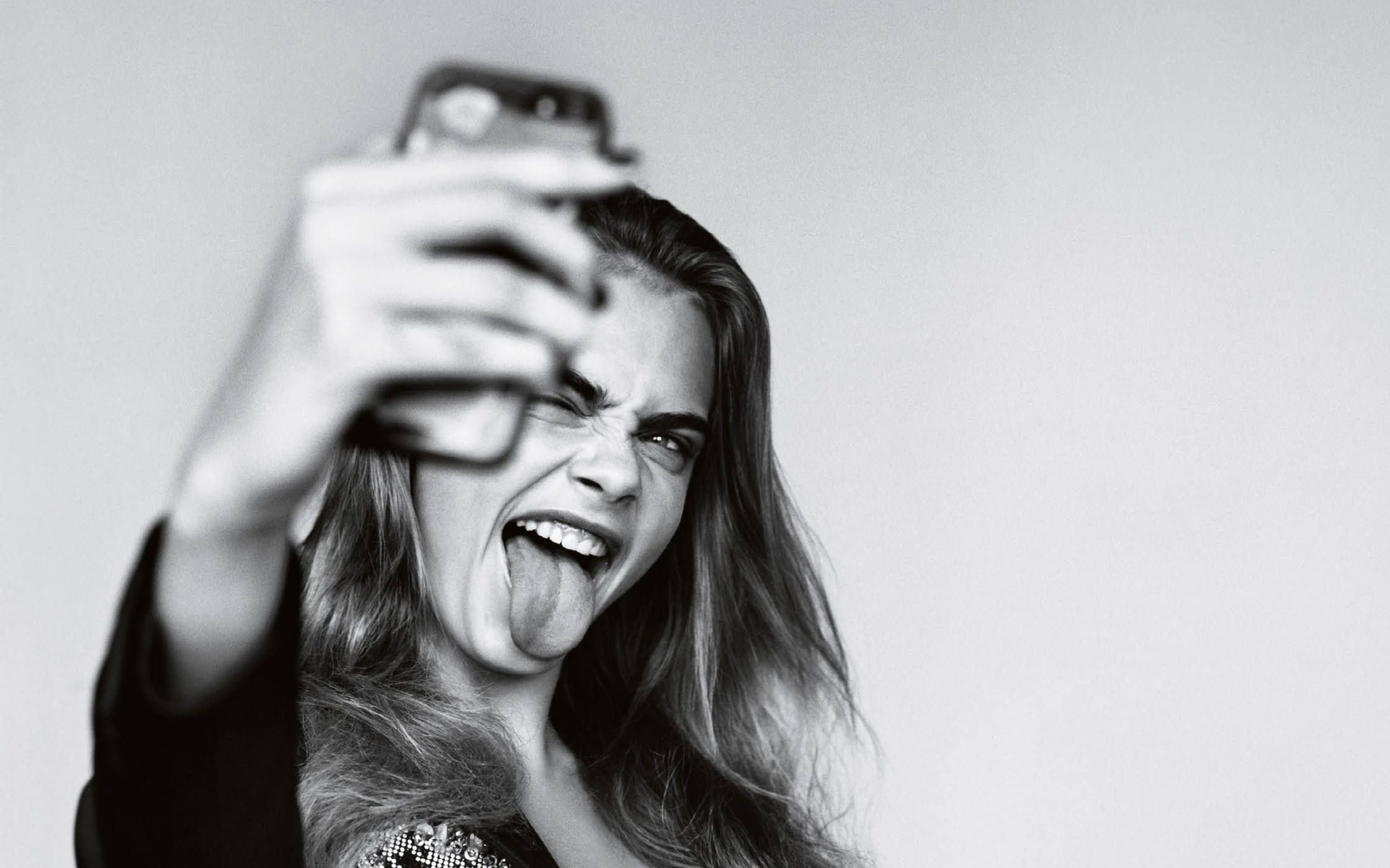 selfie wallpaper,white,face,black and white,photograph,eyewear