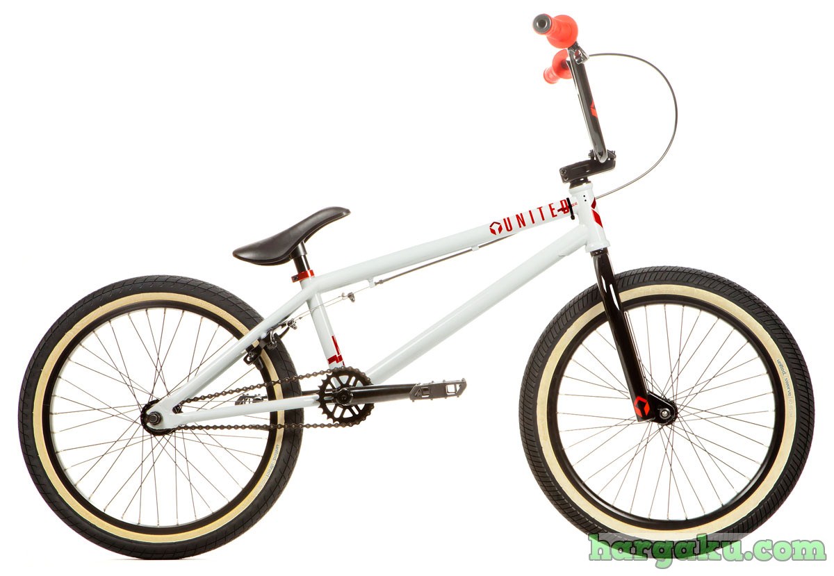 wallpaper sepeda bmx,land vehicle,bicycle,bicycle wheel,bicycle part,vehicle