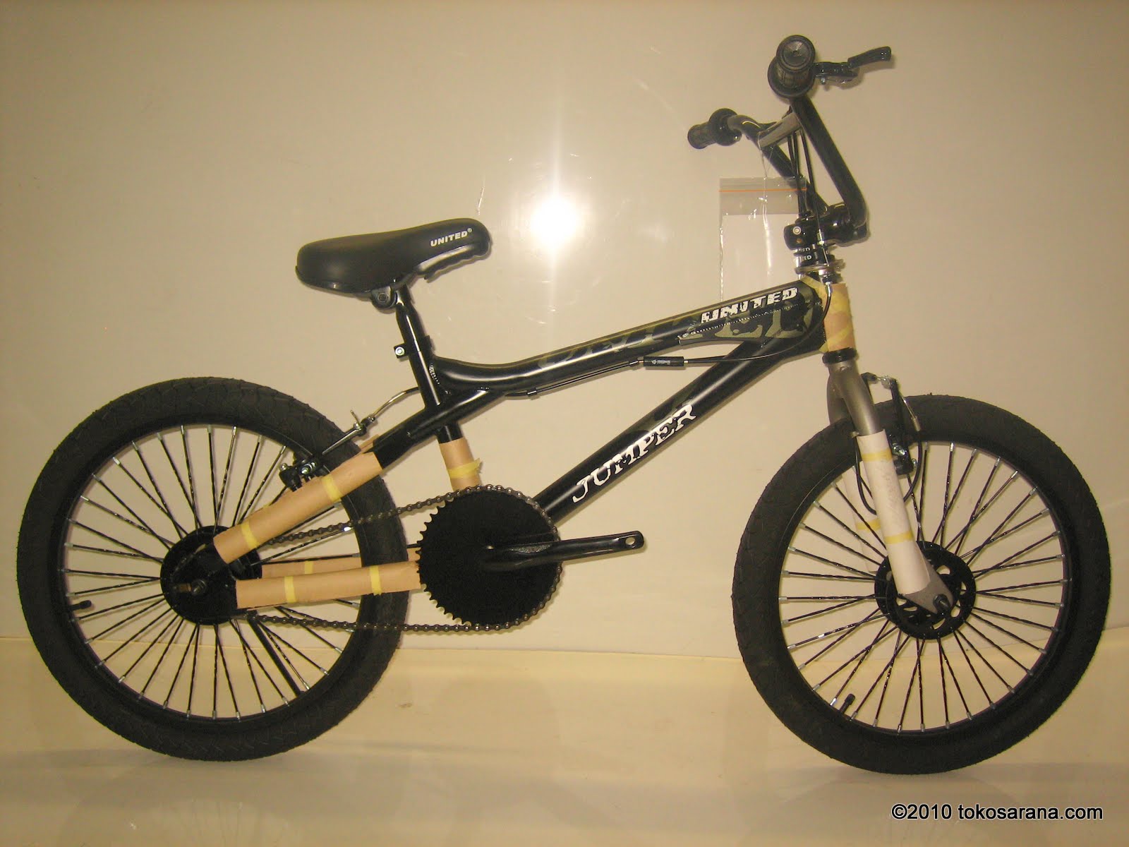 壁紙sepeda bmx,車両,自転車,自転車ホイール,フリースタイルbmx,自転車タイヤ