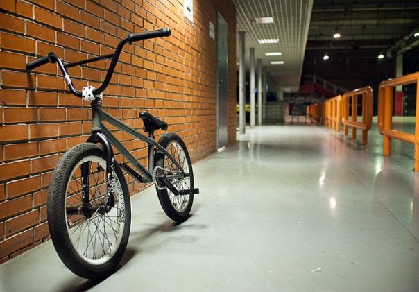 wallpaper sepeda bmx,bicycle,bicycle wheel,vehicle,spoke,bicycle accessory