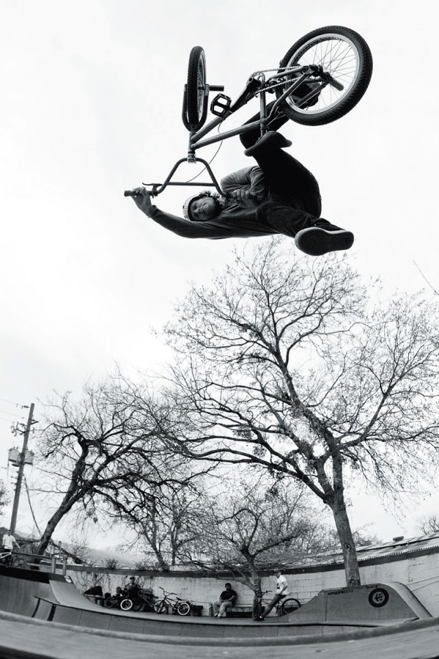 bmx wallpaper iphone,freestyle bmx,bici bmx,sport estremo,gli sport,acrobazia