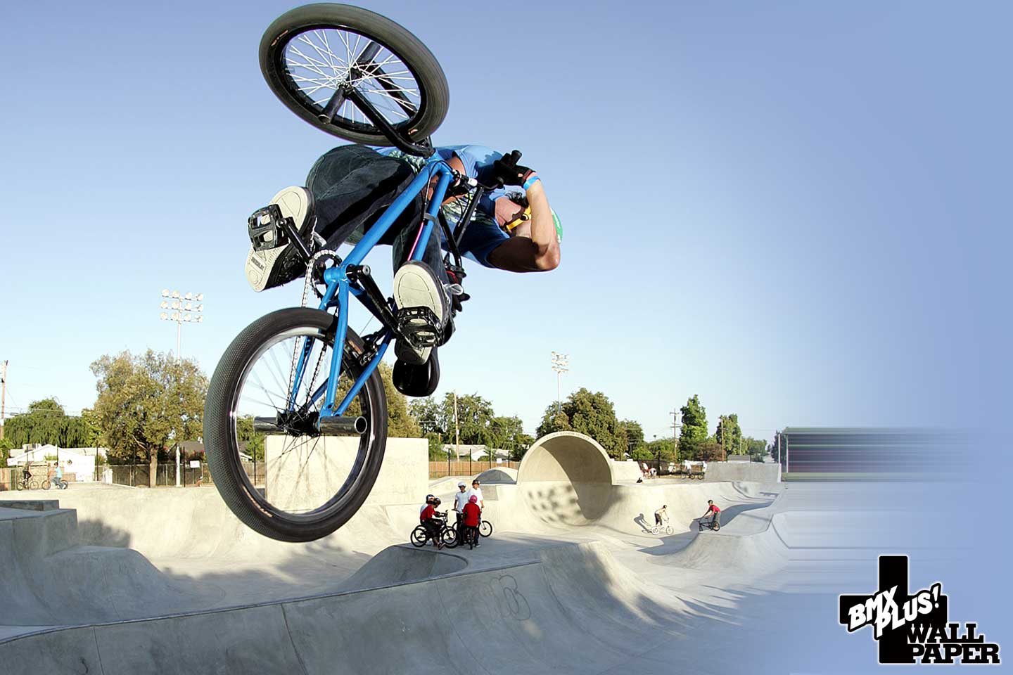 bmx bike wallpaper,vehicle,cycle sport,freestyle bmx,cycling,extreme sport