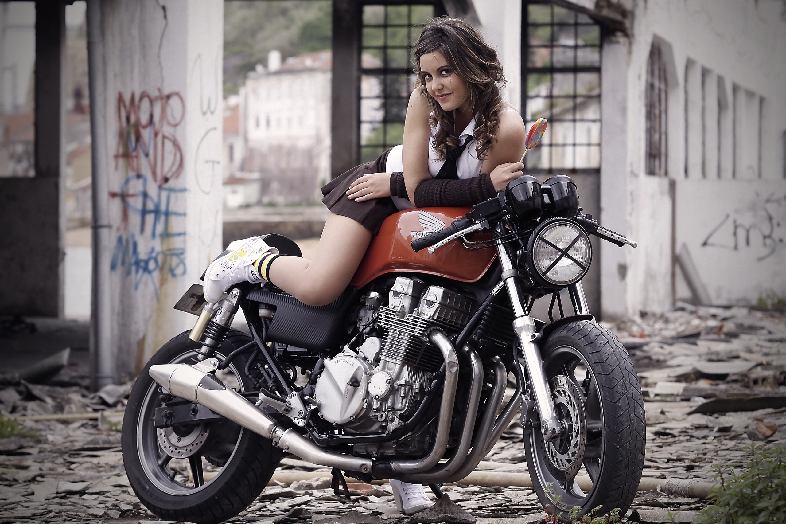 motorcycle girl wallpaper,land vehicle,vehicle,motorcycle,motor vehicle,beauty