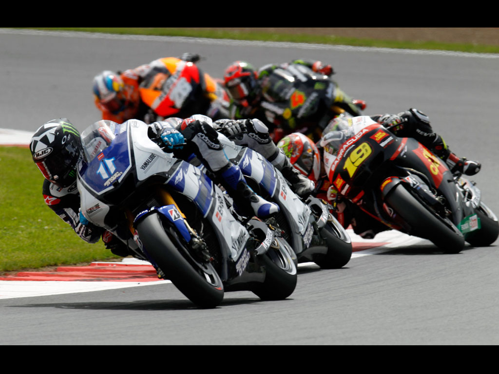 wallpaper motogp keren,grand prix motorcycle racing,road racing,sports,racing,superbike racing