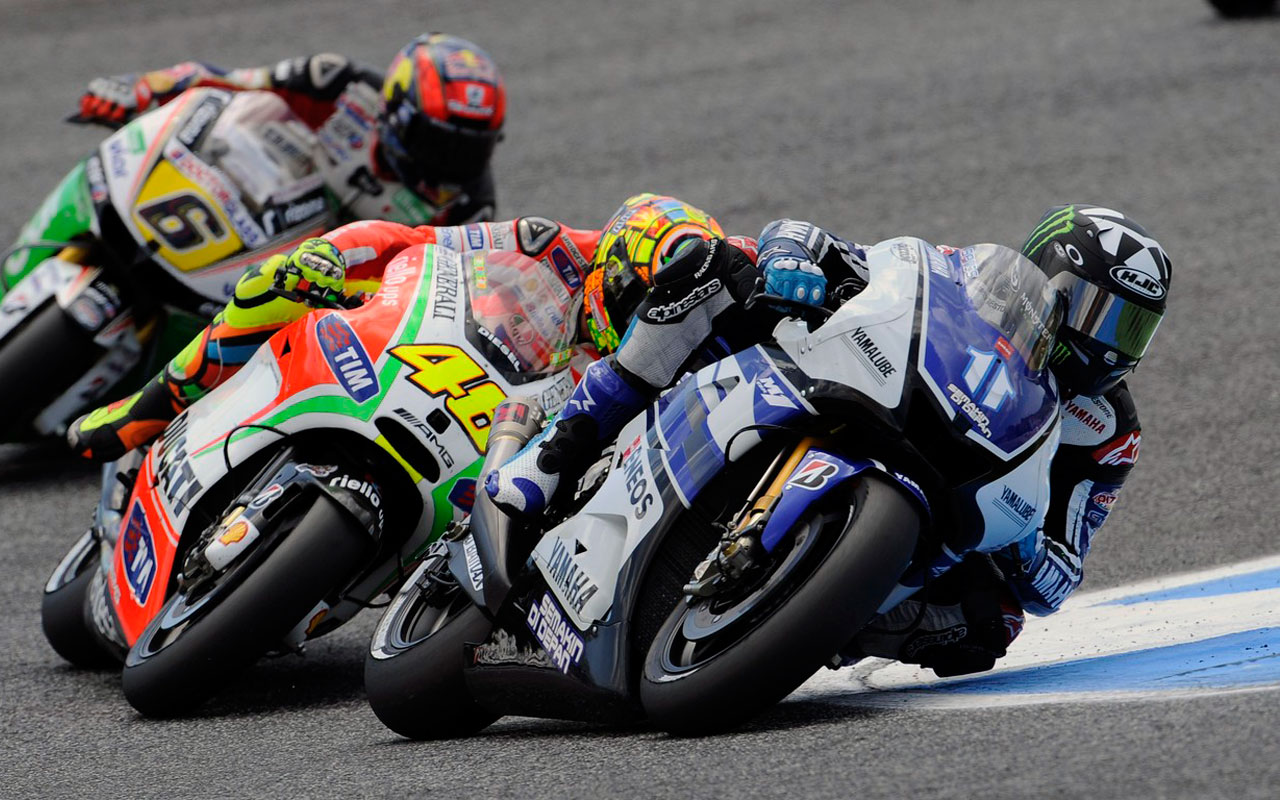 download wallpaper motogp,sport,straßenrennen,rennen,superbike rennen,grand prix motorradrennen