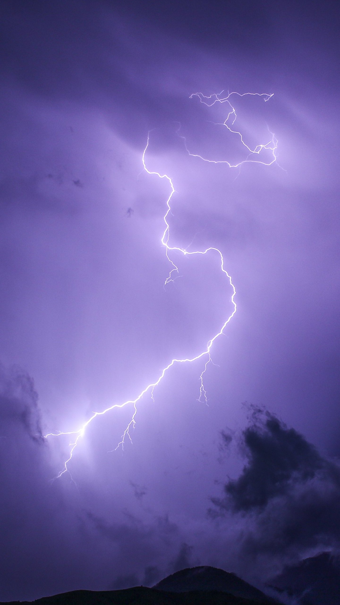 lightning iphone wallpaper,thunder,thunderstorm,sky,lightning,nature