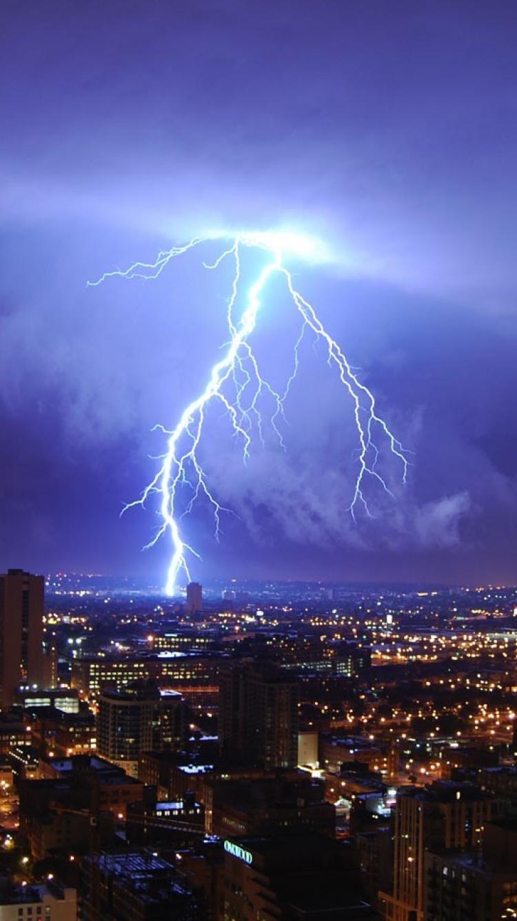 lightning iphone wallpaper,thunder,lightning,thunderstorm,cityscape,sky