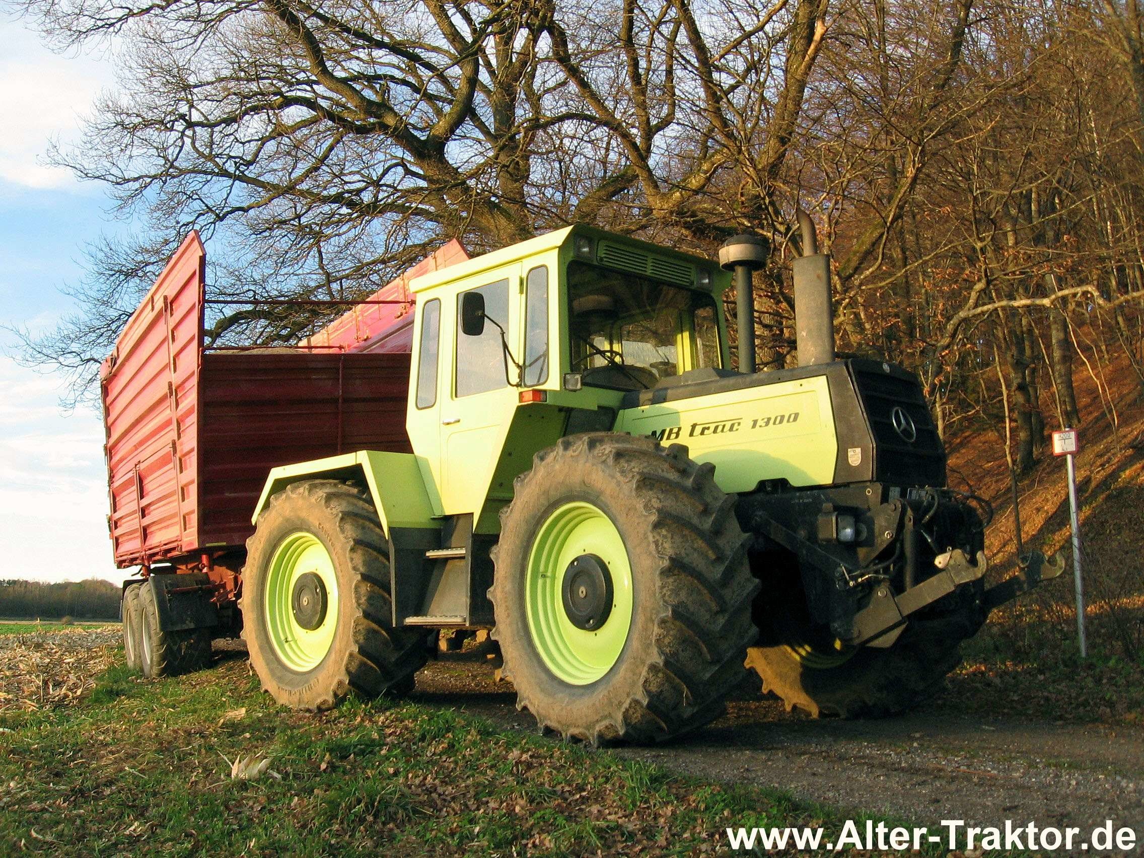 mb wallpaper,land vehicle,vehicle,tractor,agricultural machinery,transport