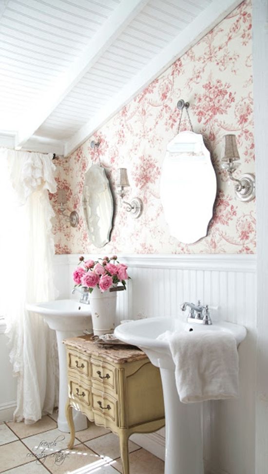 컨트리 코티지 스타일의 벽지,하얀,분홍,방,벽,인테리어 디자인