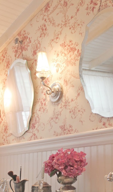컨트리 코티지 스타일의 벽지,하얀,분홍,벽,천장,조명