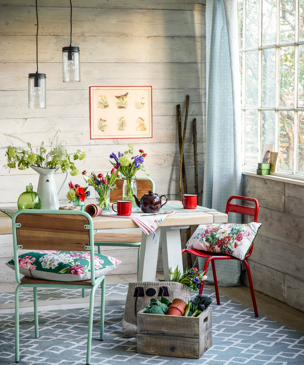 dining room wallpaper ideas,flowerpot,furniture,room,interior design,houseplant