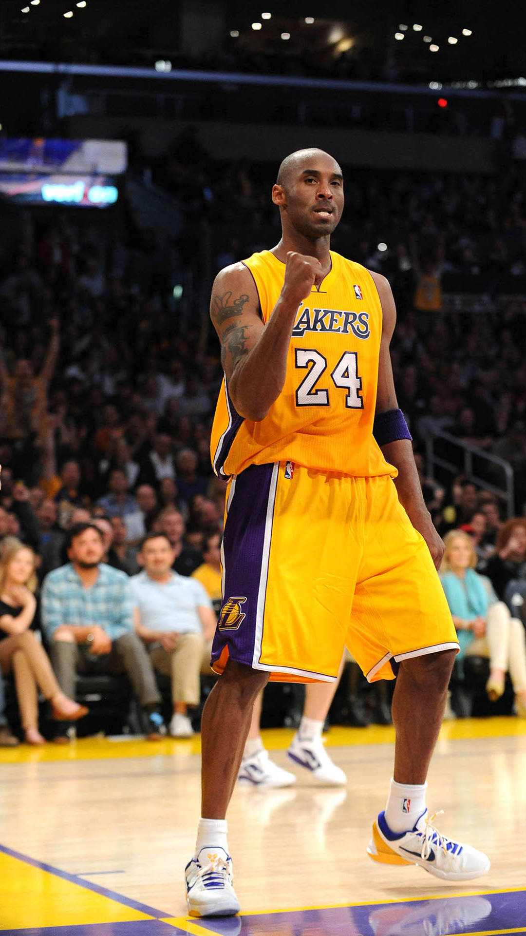 kobe ​​fond d'écran hd,terrain de basketball,joueur de basketball,mouvements de basket ball,basketball,joueur