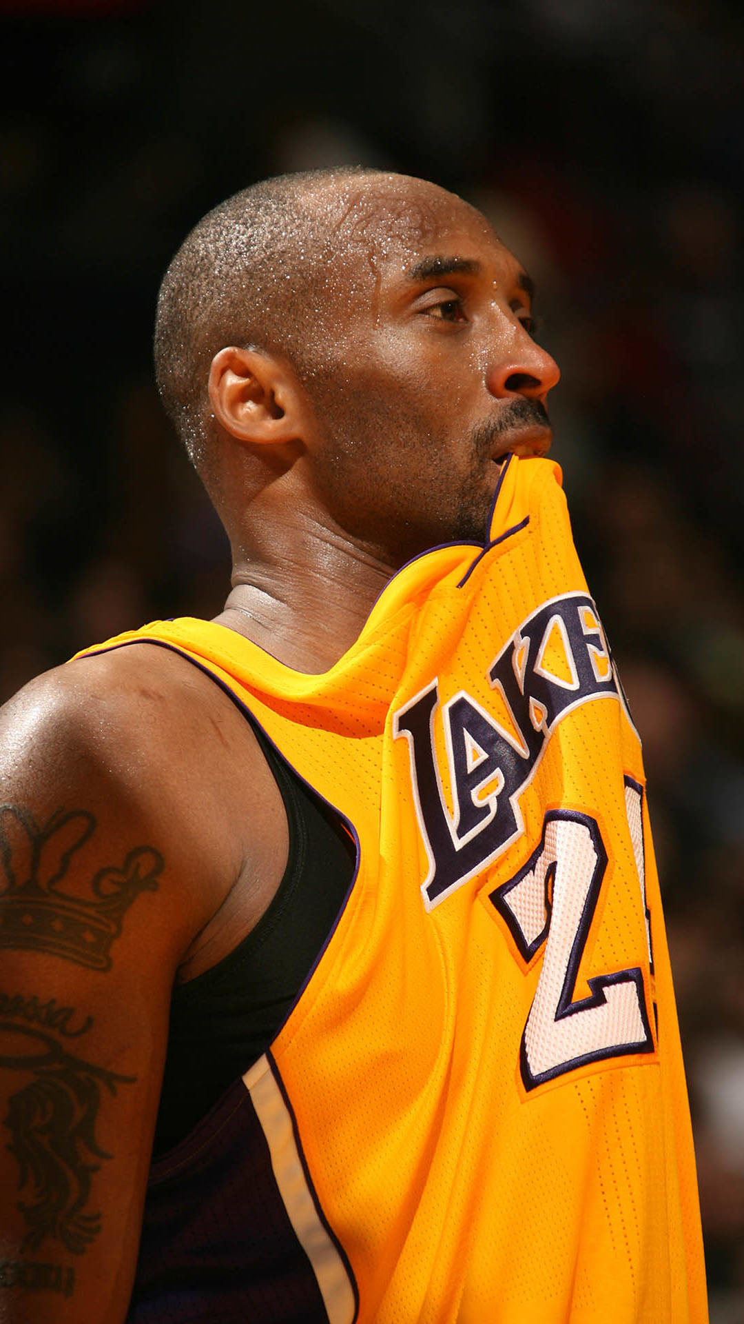 kobe wallpaper hd,basketball player,player,hairstyle,forehead,jersey