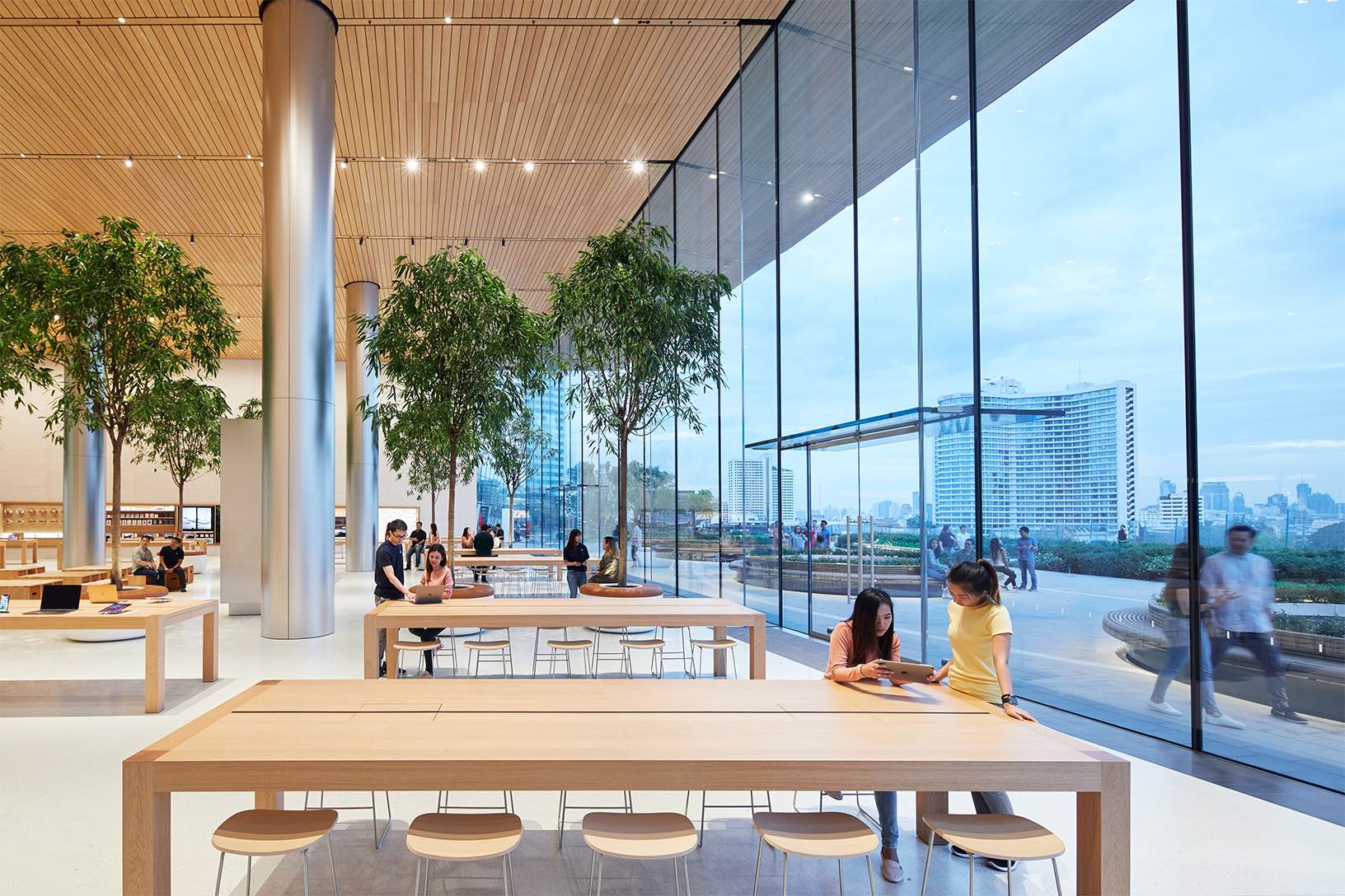 apple store wallpaper,building,property,architecture,interior design,mixed use