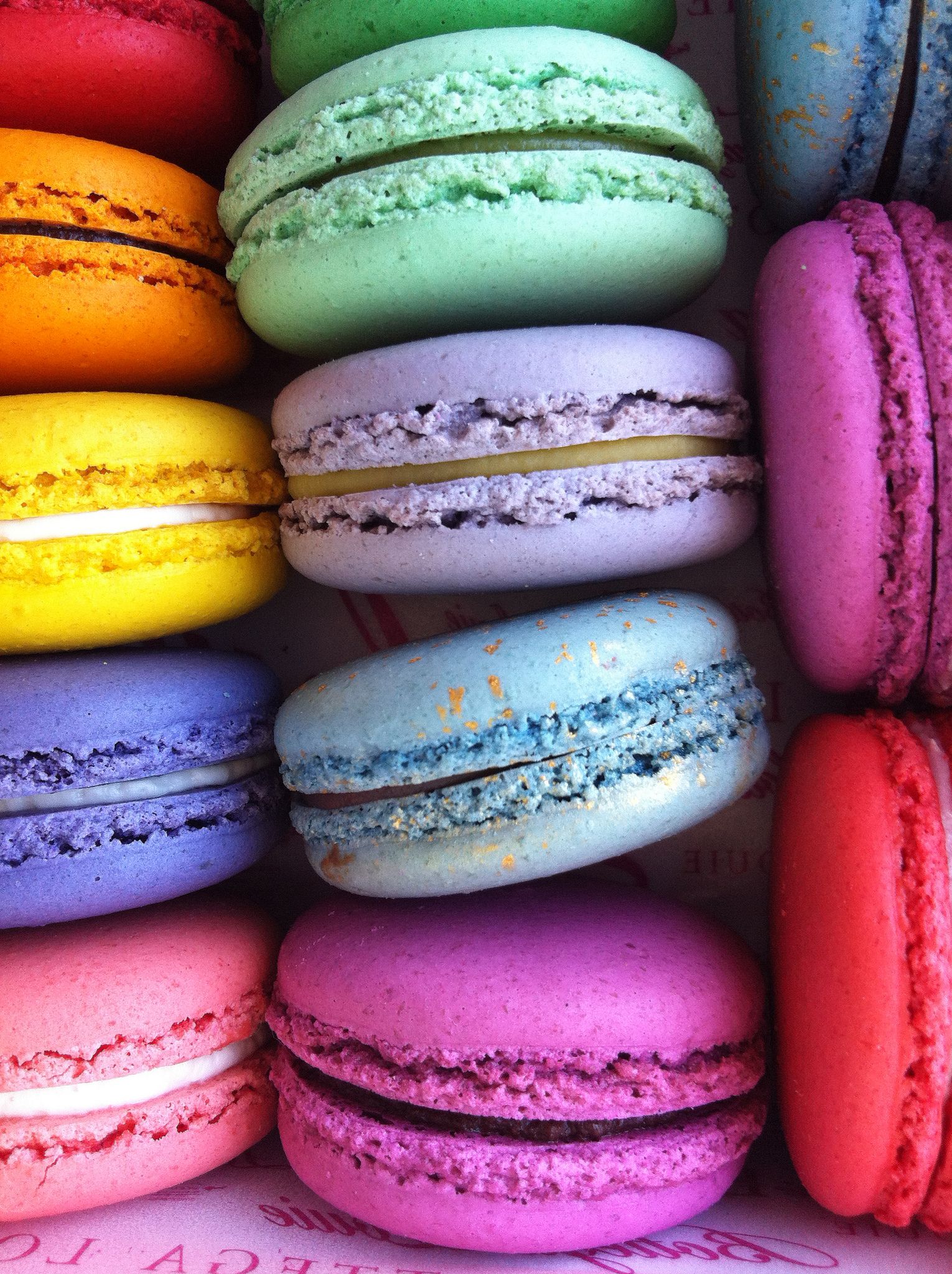 cute macaron wallpaper,macaroon,food coloring,food,sweetness,cake