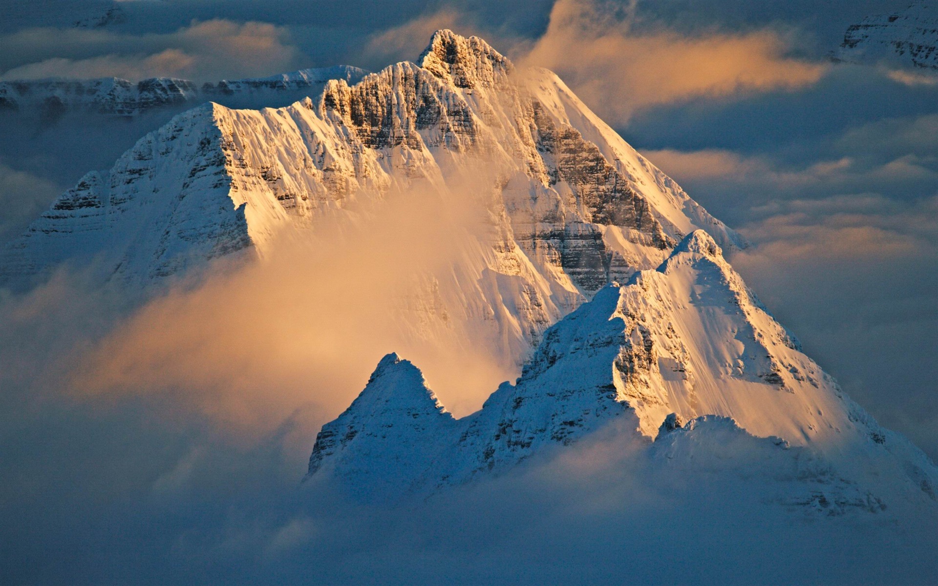 os x lion de montagne fond d'écran,montagne,ciel,la nature,chaîne de montagnes,sommet