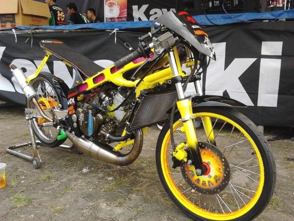 Modifikasi Kawasaki Ninja R 150 Drag Race Youtube Foto- WallpaperUse