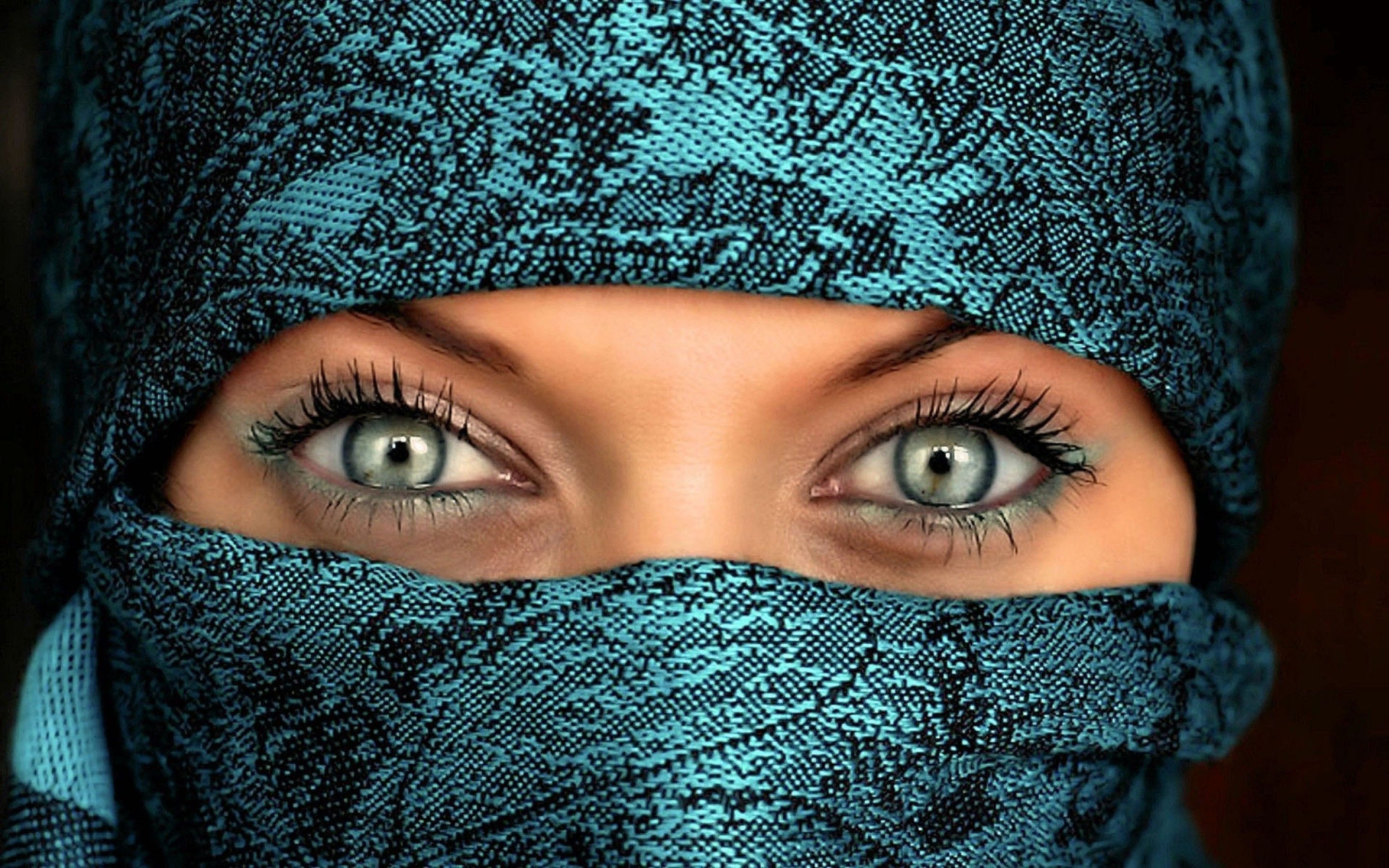 fond d'écran fille arabe,visage,sourcil,bleu,œil,vert