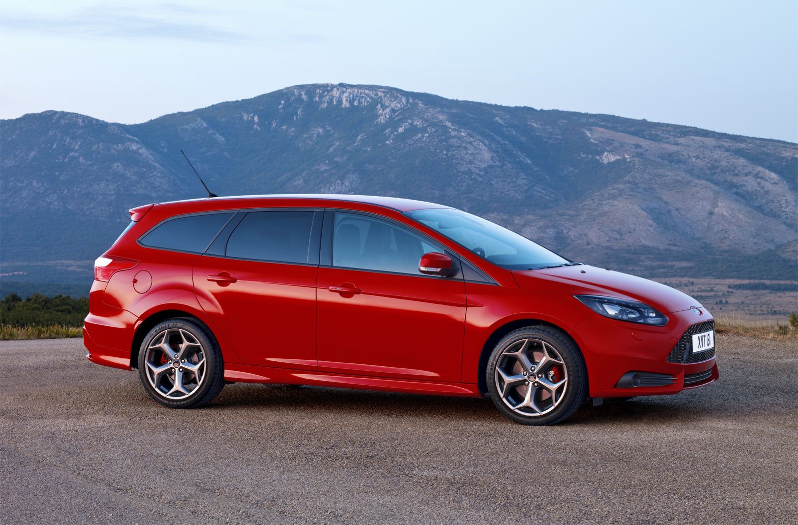 ford focus wallpaper,land vehicle,vehicle,car,automotive design,hatchback