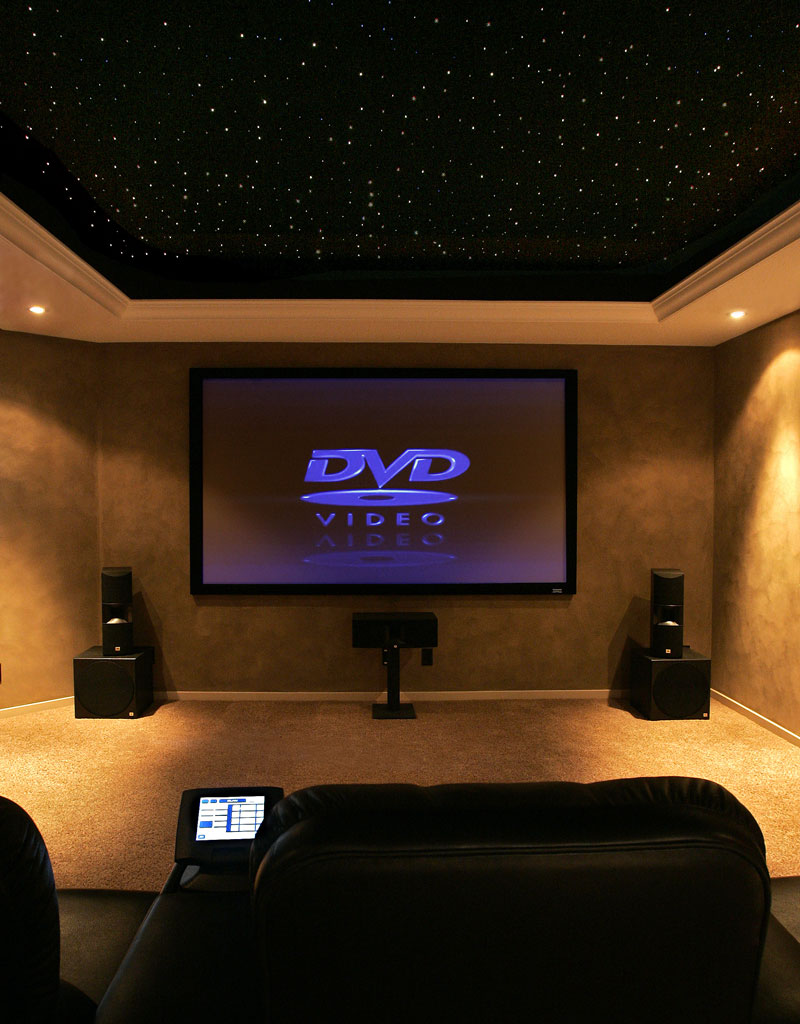 carta da parati home theater,soffitto,camera,illuminazione,interior design,dispositivo di visualizzazione