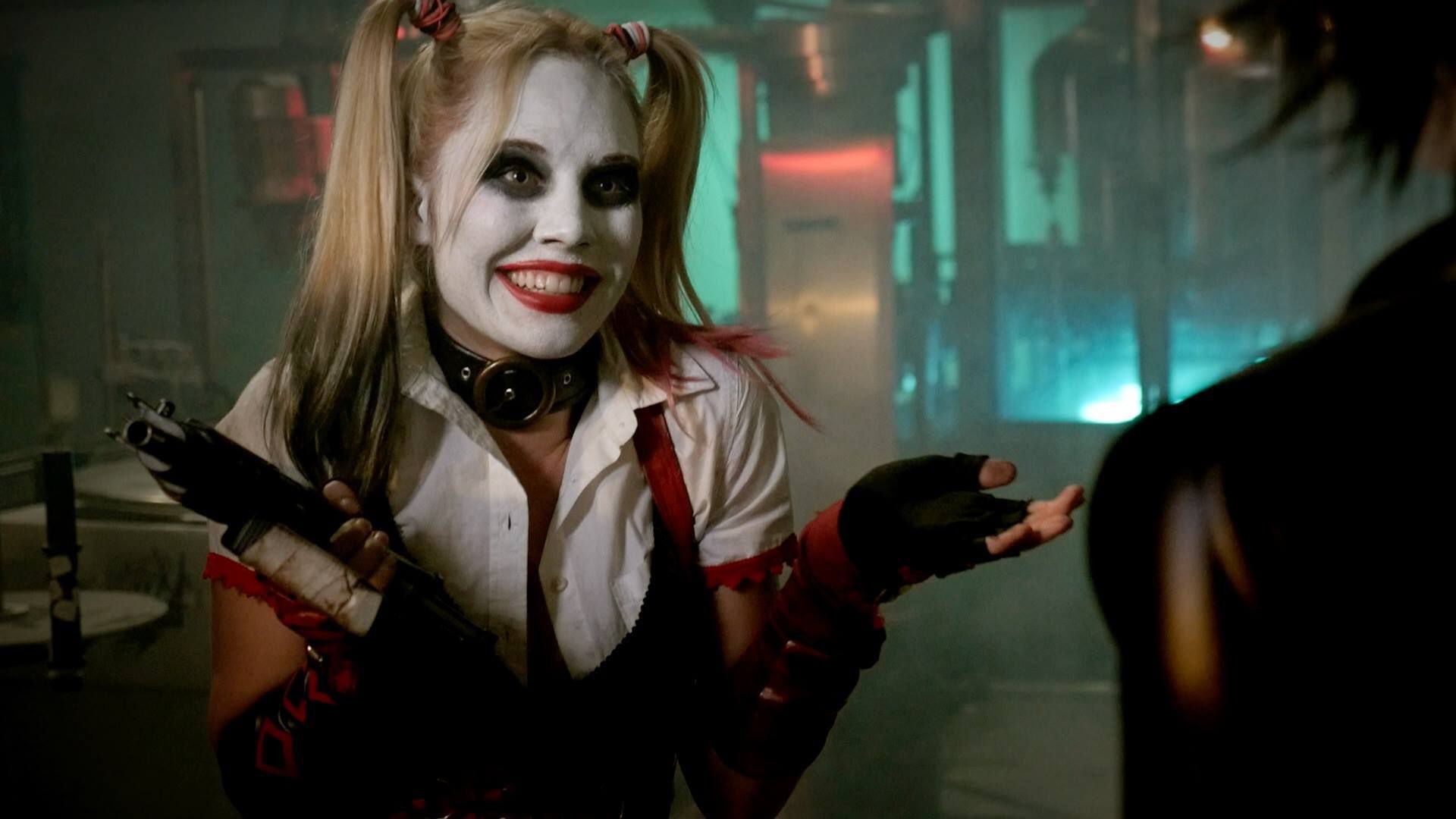 harley quinn live wallpaper,harley quinn,joker,supervillain,fictional character,fiction