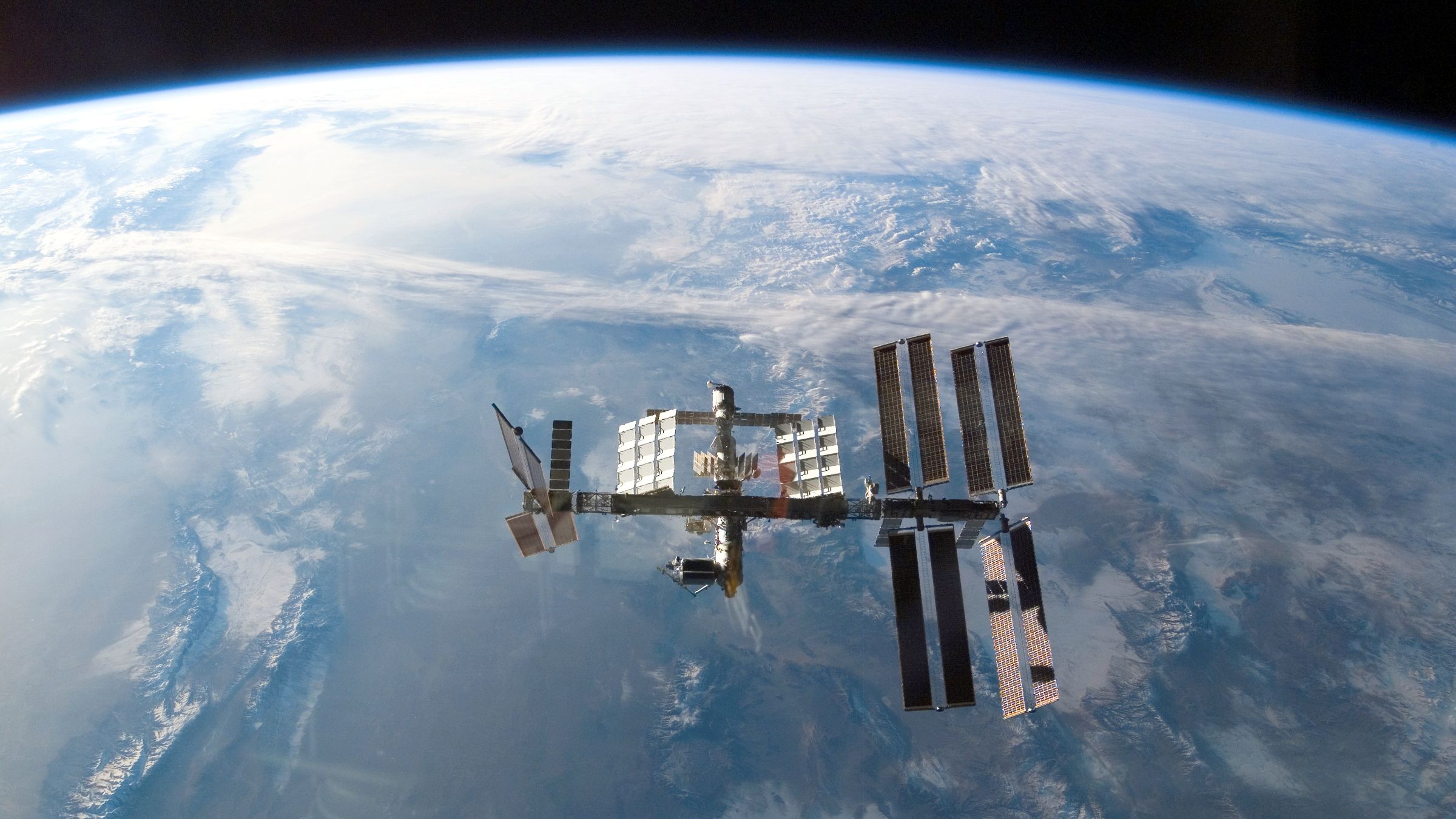 fondo de pantalla internacional,estación espacial,satélite,espacio exterior,atmósfera,astronave