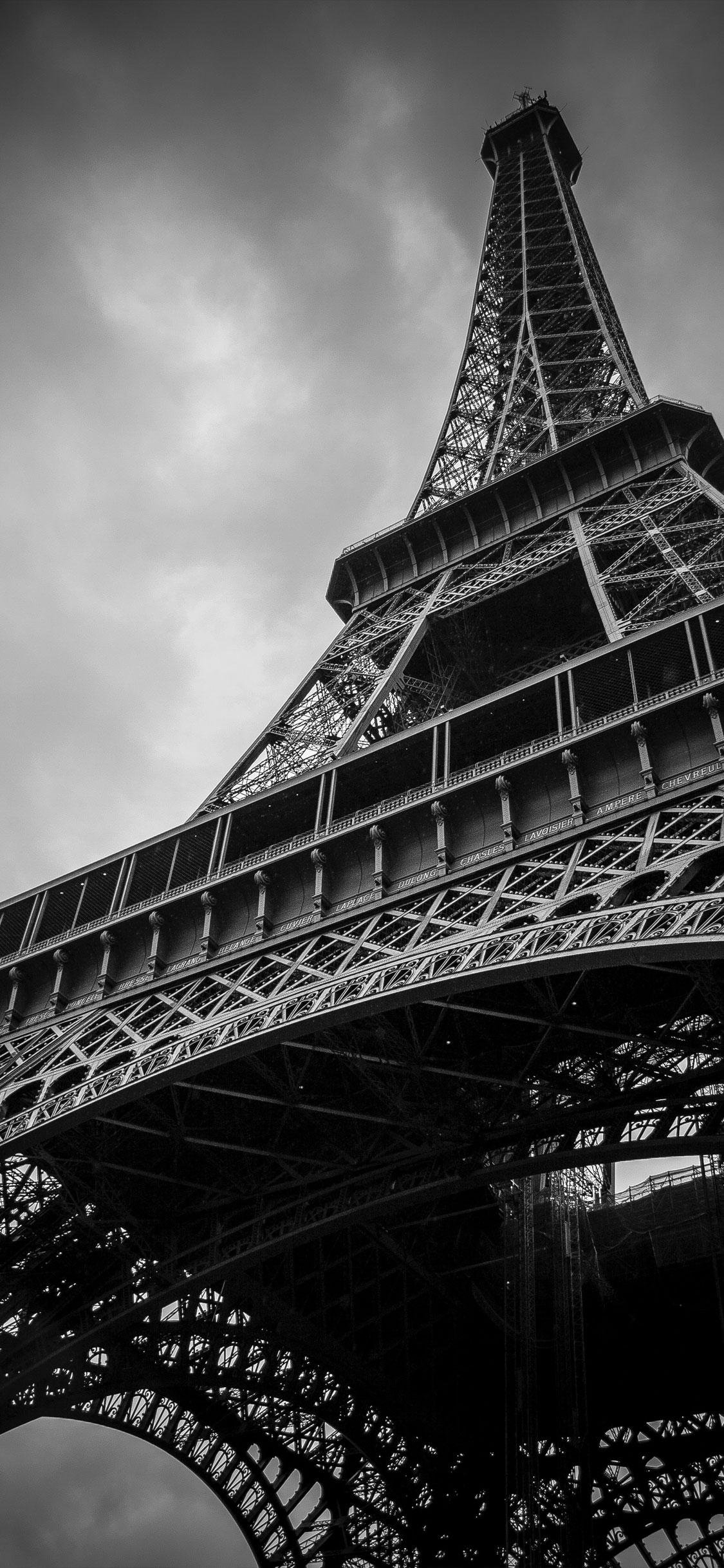 amoled screen wallpaper,landmark,monochrome photography,black and white,tower,architecture