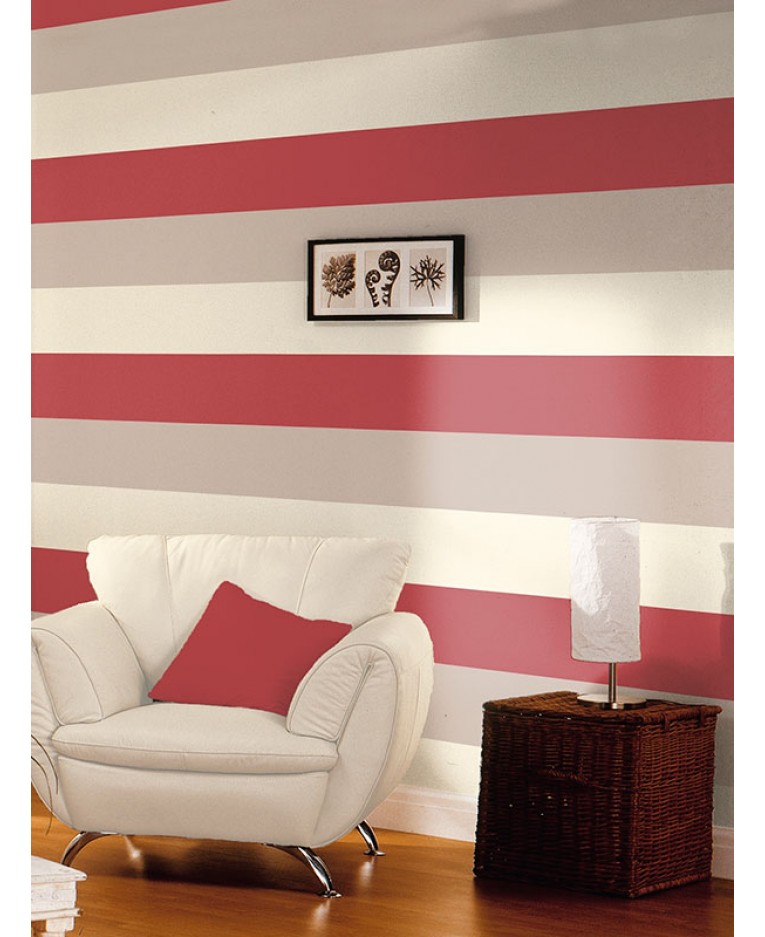 carta da parati a righe grigie e crema,parete,camera,rosso,mobilia,interior design