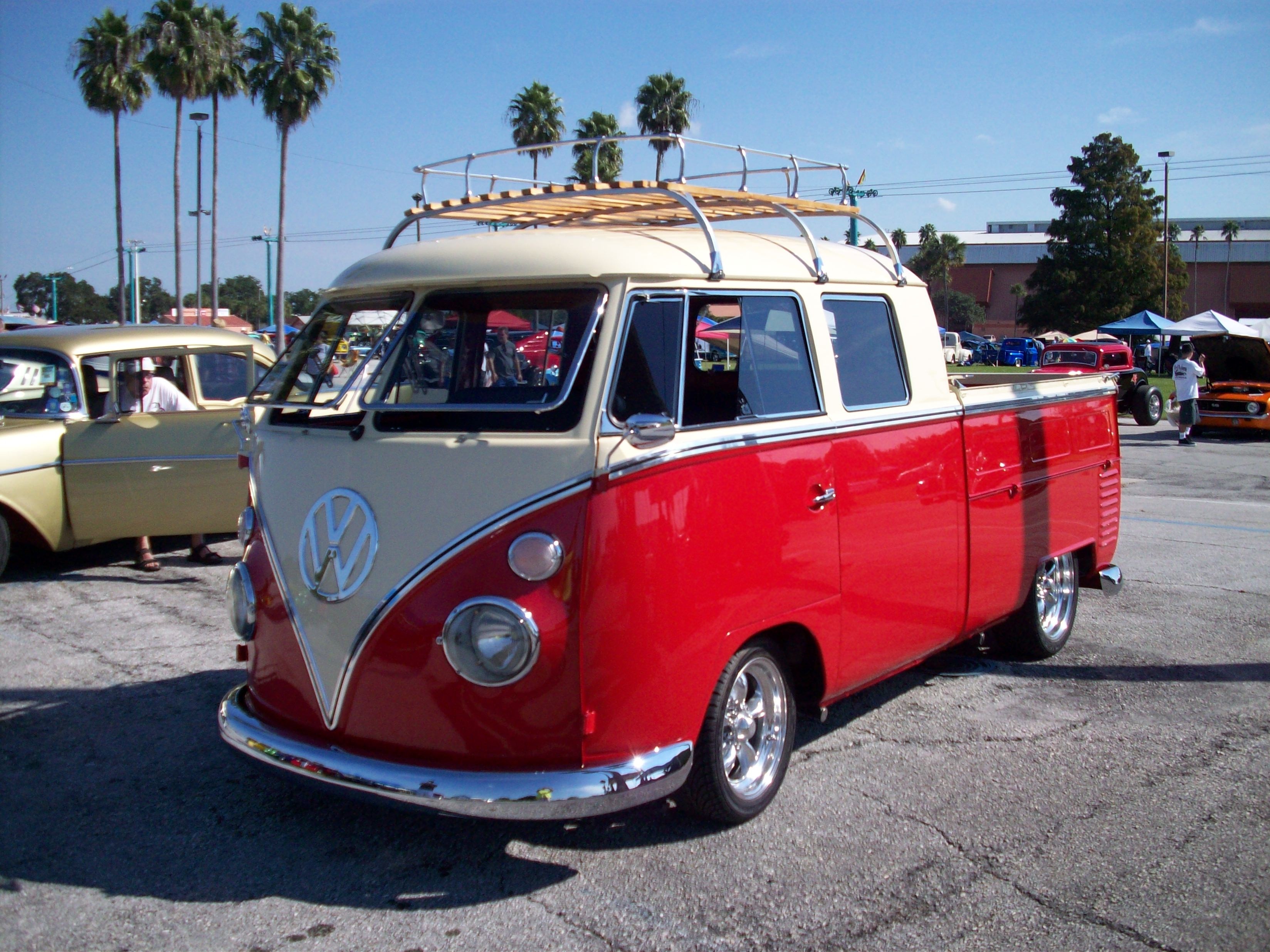 vw bus fondo de pantalla,vehículo terrestre,vehículo,coche,vehículo de motor,camioneta