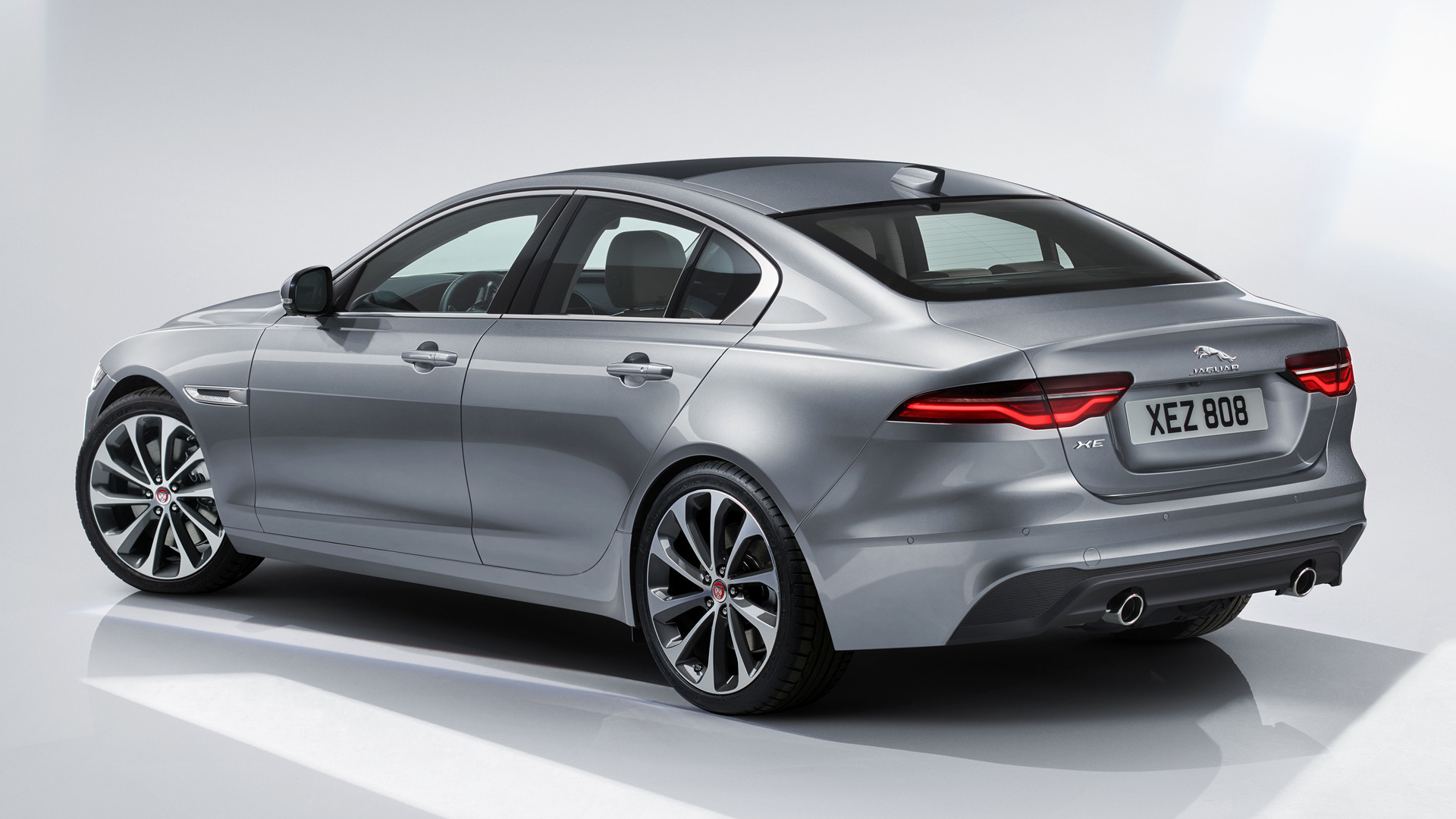 jaguar xe wallpaper,land vehicle,vehicle,car,luxury vehicle,automotive design