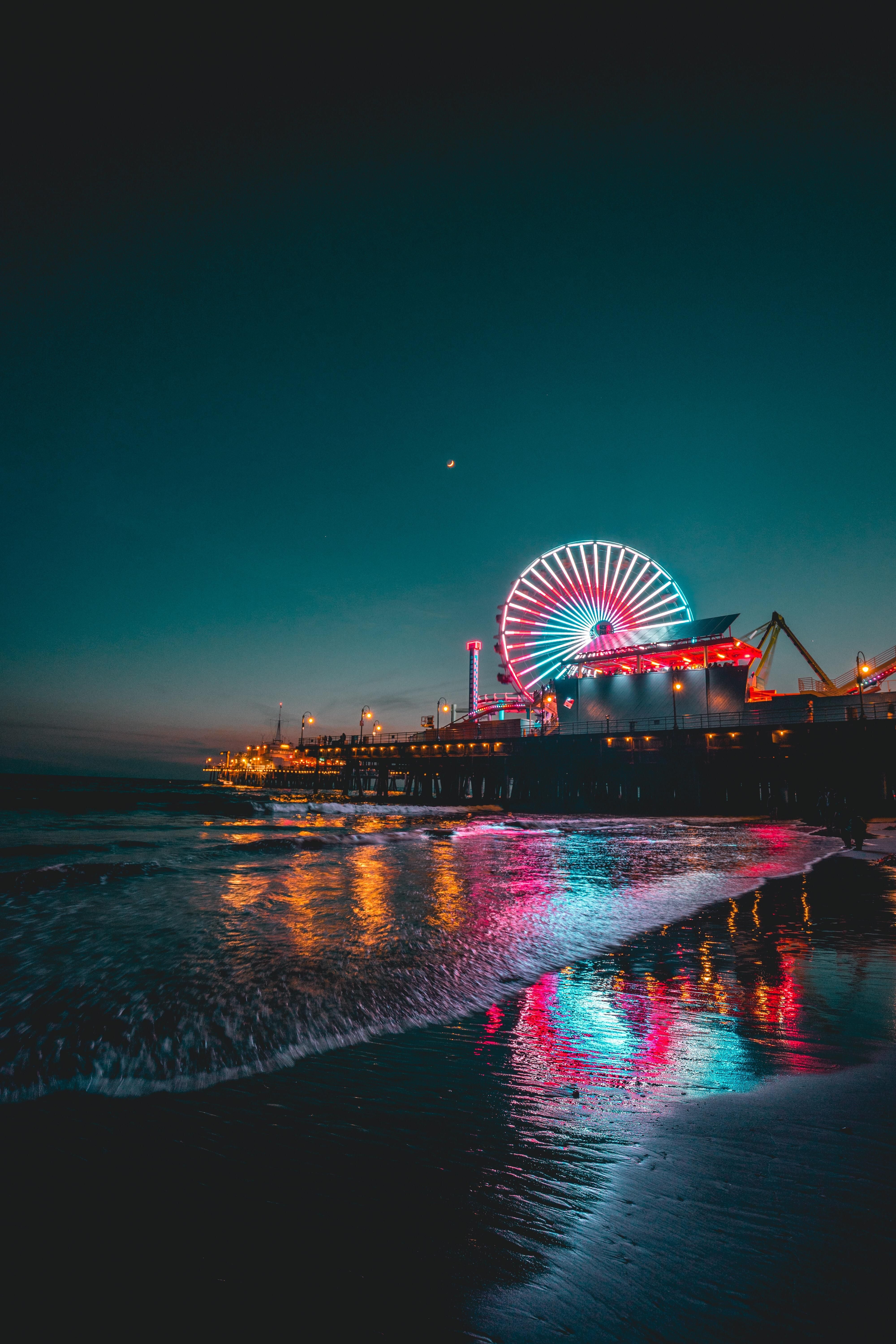 santa monica fondo de pantalla,rueda de la fortuna,noche,atracción turística,cielo,ligero