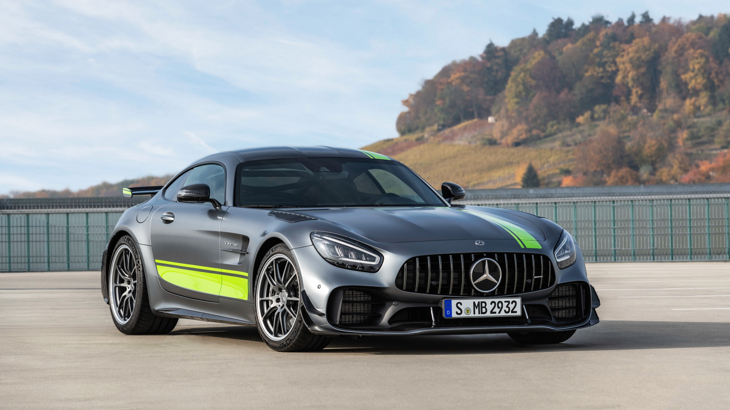 mercedes amg gtr wallpaper,land vehicle,vehicle,car,performance car,automotive design